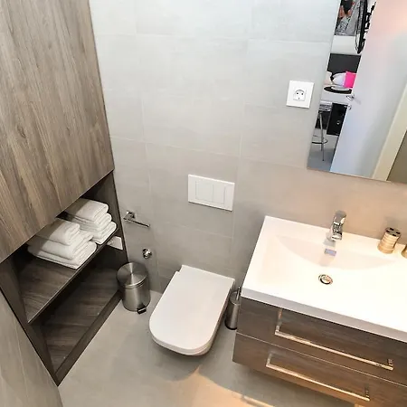 Apartment City Center Studio Main Street